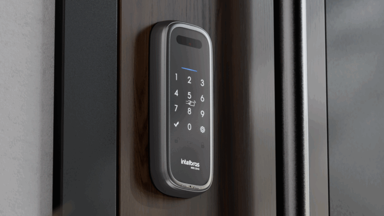 Fechadura digital brasileira lê veias da palma da mão e não precisa das digitais