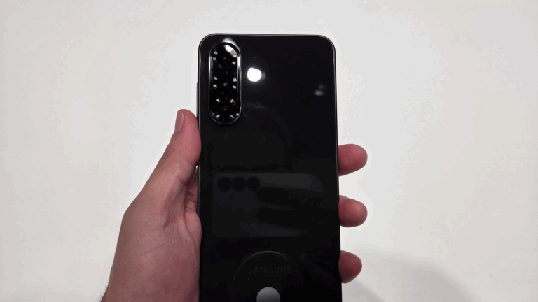 Galaxy A37 está a caminho e já apareceu em testes; saiba o que esperar