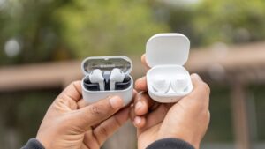 Galaxy Buds 3 FE x Buds Core: qual fone sem fio da Samsung você deve comprar?