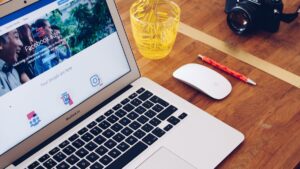 Golpistas usam e-mail oficial do Facebook para roubar contas