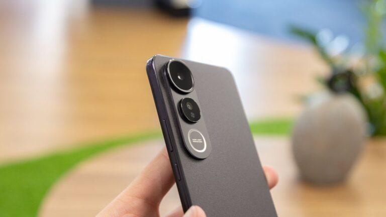 JOVI faz queima de Black Friday: celular 5G com 90 W sai R$ 700 mais barato