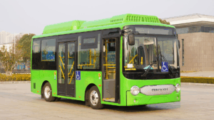 Miniônibus elétrico da China com alta autonomia é flagrado no Brasil
