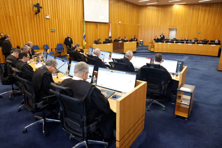 TST define tese obrigatória que permite sindicato ajuizar dissídio coletivo caso tenha recusa arbitrária em negociar