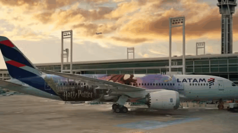 Parceria entre LATAM e Warner leva a magia de Harry Potter aos voos