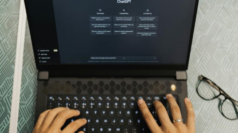 Por que o travessão foi associado aos textos feitos por IA?