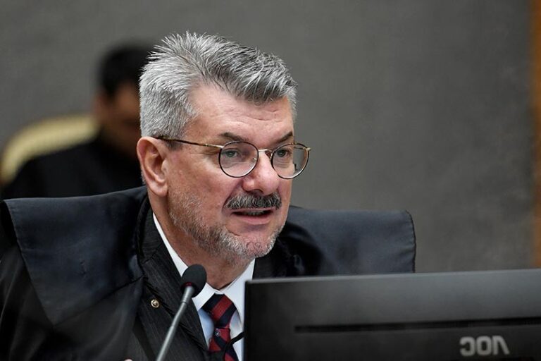 “Direito de arrependimento”: Relator no STJ dá sete dias para desistência com devolução do dinheiro em compra de passagem aérea pela internet