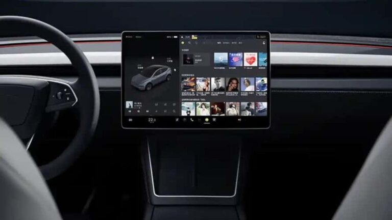 Tesla pode ceder a apelo popular e adotar CarPlay em seus carros