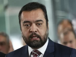 TSE agenda julgamento que pode cassar governador Cláudio Castro por abuso de poder político