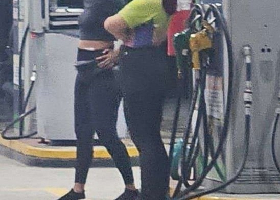 Juíza proíbe posto de obrigar frentistas a usarem legging e cropped por “constrangimento e potencial assédio”