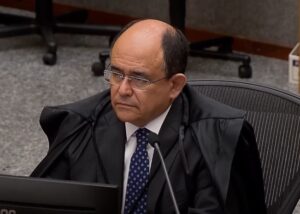 Defensoria Pública tem prazo dobrado nos procedimentos do ECA, decide STJ