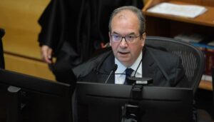 Condenação deve incluir encargos locatícios vencidos durante o processo mesmo sem pedido expresso, estabelece STJ