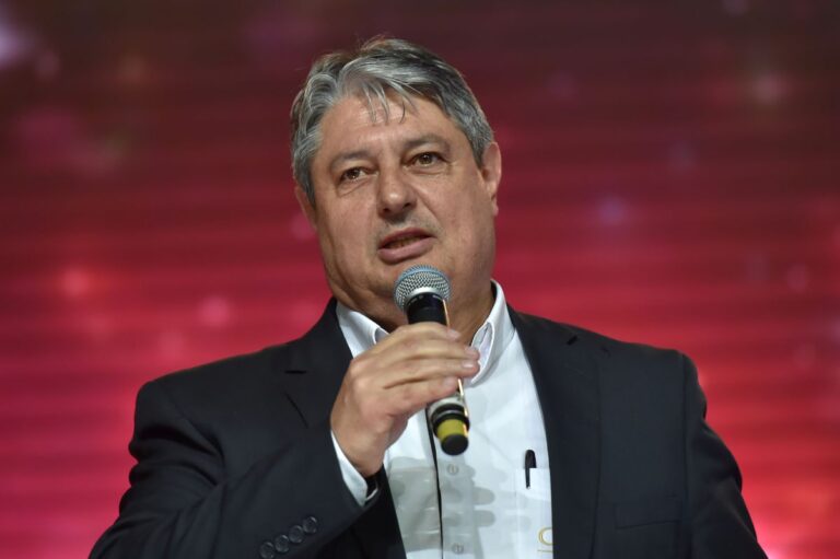 Justiça condena prefeito de Gramado (RS) a perda de direitos políticos pelo prazo de 10 anos e devolução de R$ 1 milhão e meio por esquema de desvio no Natal