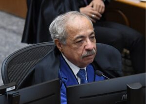 STJ tranca inquérito que apurava supostos desvios em MT durante a pandemia por excesso de prazo