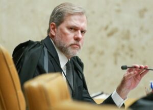 Toffoli trava inquérito sobre suspeita de corrupção no setor de mineração e indefine situação de 17 presos em preventiva