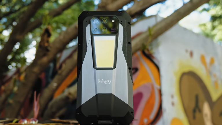 5 celulares com as maiores baterias do mundo; veja quais vendem no Brasil