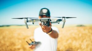 5 drones que fazem coisas que você nunca imaginou