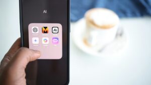 5 prompts para criar mensagens de ano novo com IA pelo ChatGPT, Gemini e afins