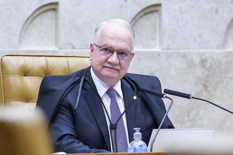 Fachin quer criar código de conduta para disciplinar atuação de ministros dos tribunais superiores