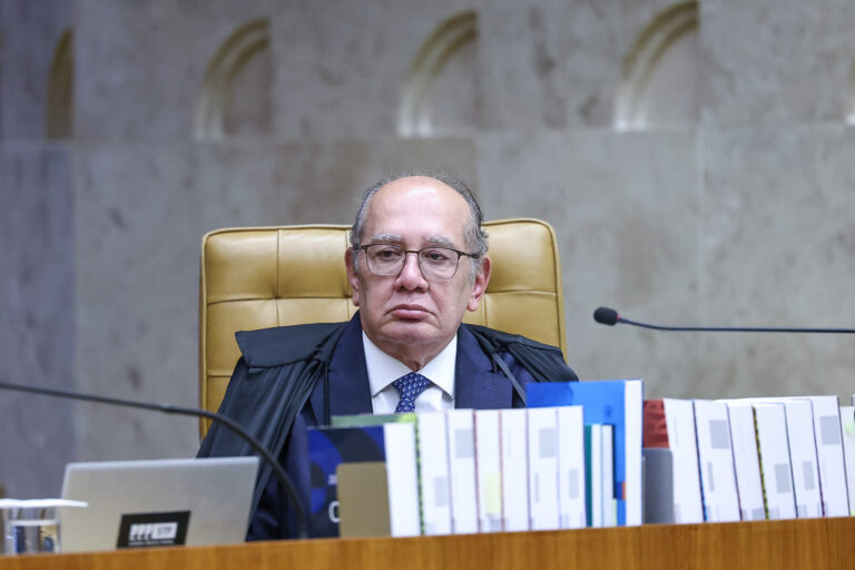 Gilmar Mendes suspende parte de decisão que restringia pedidos de impeachment contra ministros do STF
