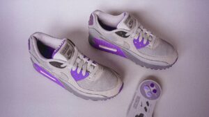 AIR SNES: conheça o tênis gamer que funciona como console retrô