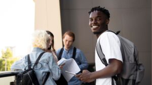 CI&T abre programa de estágio com foco em IA