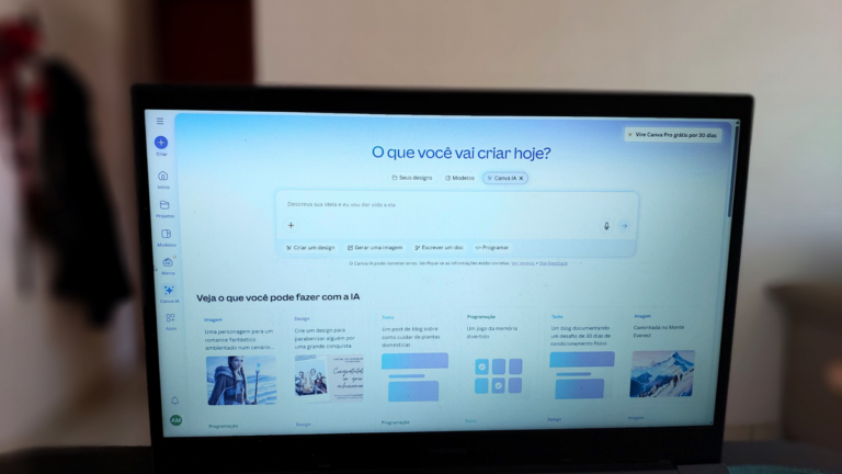Como criar um cartão de Natal no Canva