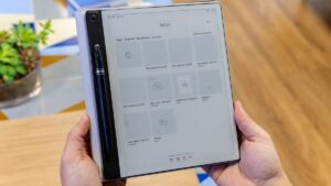 Como é usar o caderno digital de luxo da Montblanc? Nós testamos