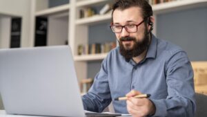 Dell e UECE abrem 1,5 mil vagas para curso de IA gratuito no setor educacional