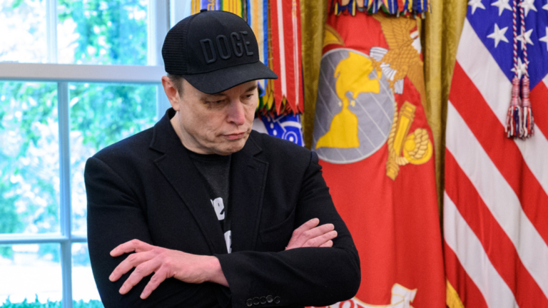 Elon Musk pede o fim da União Europeia após X receber multa milionária