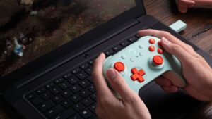 Precisando de um novo controle? O KaBuM! derrubou o preço do 8BitDo no PIX