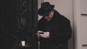 Teste revela se celular escuta conversas para direcionar anúncios