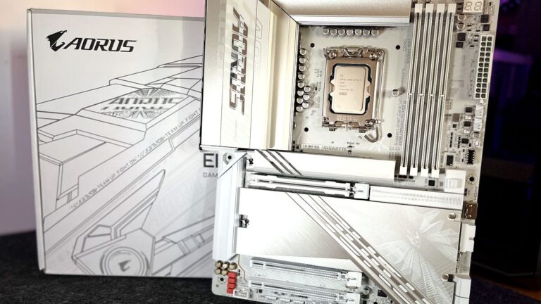 Vendas de placas-mãe despencam com alta da memória RAM