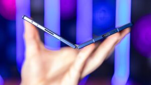 Xiaomi despenca enquanto Samsung surfa na onda dos celulares dobráveis