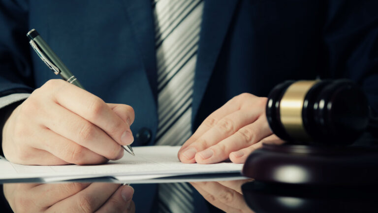 OAB-DF solicita aos tribunais prioridade na expedição de alvarás referentes a honorários antes do recesso forense