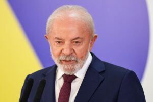 Lula sanciona reajuste de 8% para servidores do Judiciário federal em 2026 e veta reajustes de 2027 e 2028