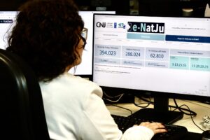 e-NatJus: uso de notas técnicas para embasar decisões judiciais em saúde cresce cerca de 32% em 2025