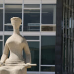 Sentenças definitivas de Juizados Especiais baseadas em norma invalidada pelo STF podem ser questionadas por petição