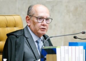 “Uma medida incabível”: Gilmar nega pedido da AGU e mantém suspensão de trechos da Lei do Impeachment para ministros do STF