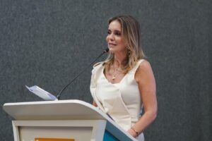 Vanessa Mateus assume presidência da AMB para o triênio 2025–2028: “sem juiz forte, não teremos um Poder Judiciário forte.”