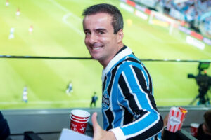 Ex-assessor do STF é preso por stalking e violência psicológica contra a esposa juíza em Brasília