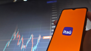 App do Itaú ganha opção para aumentar o limite do cartão com investimentos
