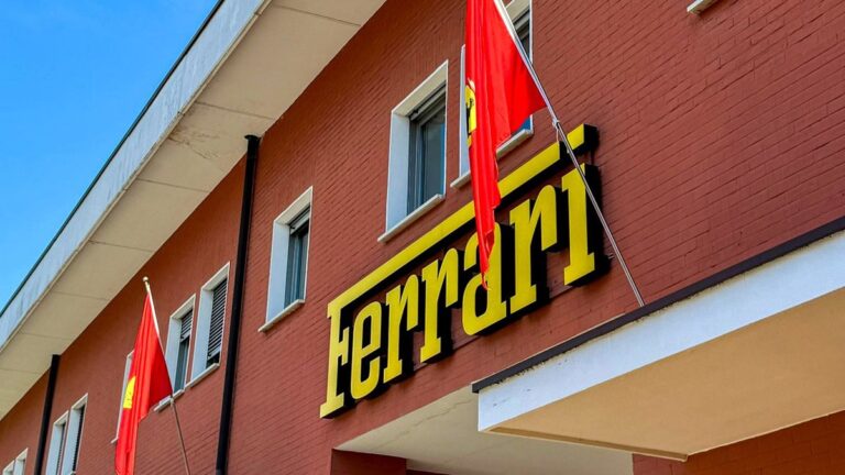 Brasileiros "adotam" marcas de carro como nome ou sobrenome; entenda