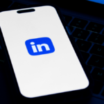 Busca de empregos com IA do LinkedIn chega ao Brasil