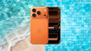 Celular à prova d’água no mar e na piscina: o que pode dar errado?