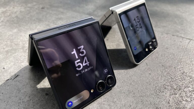 Celular dobrável da Samsung com desconto: Z Flip 7 FE por menos de R$ 2,9 mil