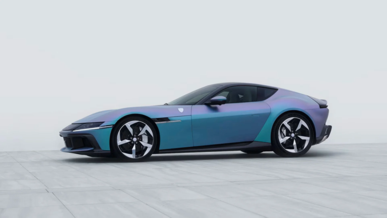 Ferrari abre exceção e cria superesportivo que foge do padrão da marca