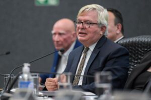 STJ autoriza continuidade de obras de programa habitacional, mas mantém bloqueio milionário