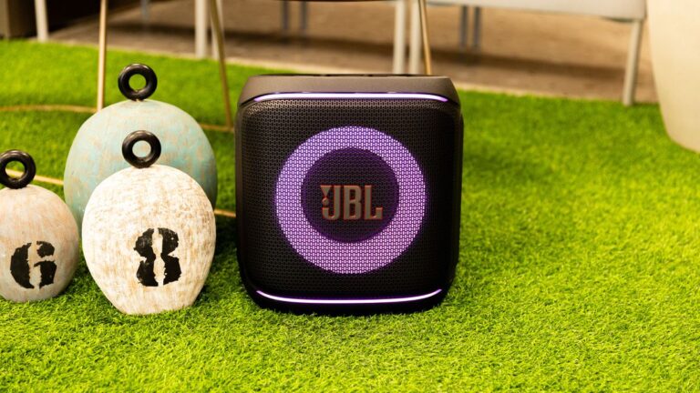 Oferta da Amazon derruba preço de mega caixa de som da JBL; veja valor parcelado