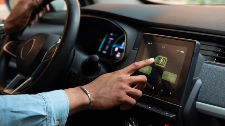 Pesquisadores descobrem falhas em veículos que podem gerar riscos de segurança