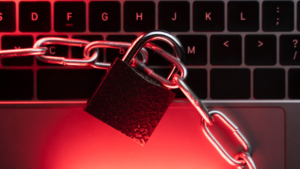 Prisões e derrubada de hackers não diminuiu ransomware em 2025, diz estudo